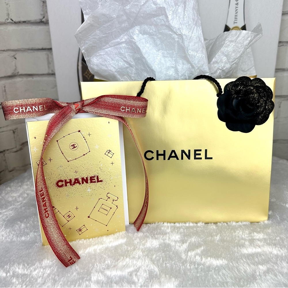 GOLD CHANEL Gift Bag and greeting gift card set with ribbon and Camilla sticker